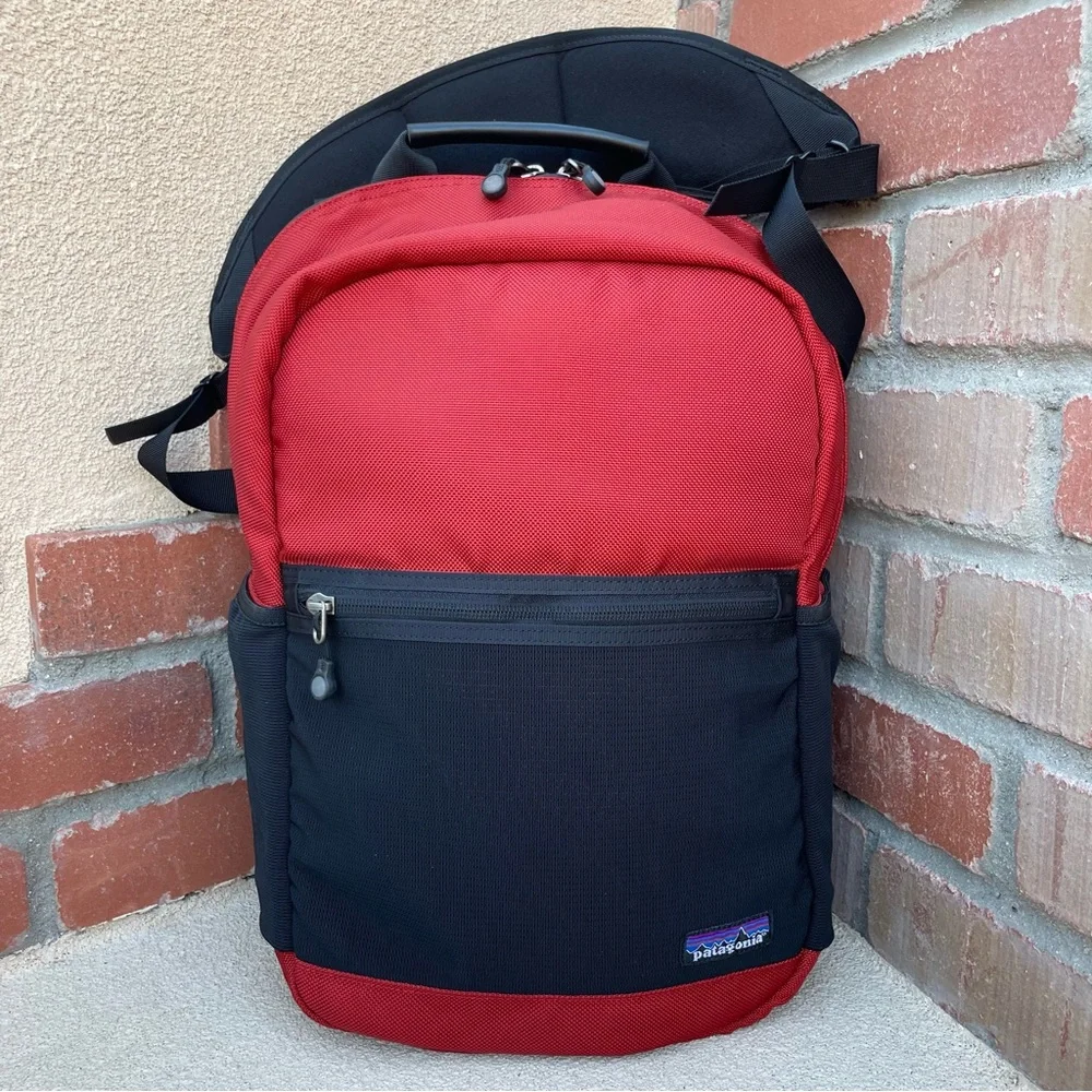 RARE Patagonia 2004, laptop, commuter, travel, nylon shoulder bag in Red/Blk